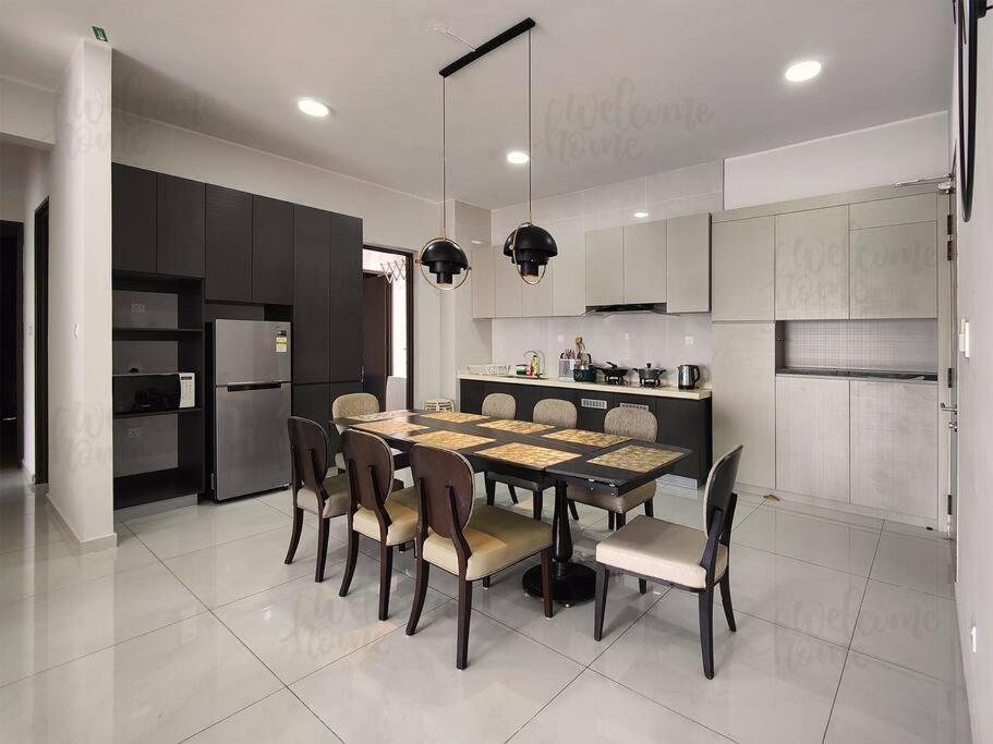 Bay Laurel, Country Garden Danga Bay Homestay By Welcome Home Johor Bahru Exterior foto